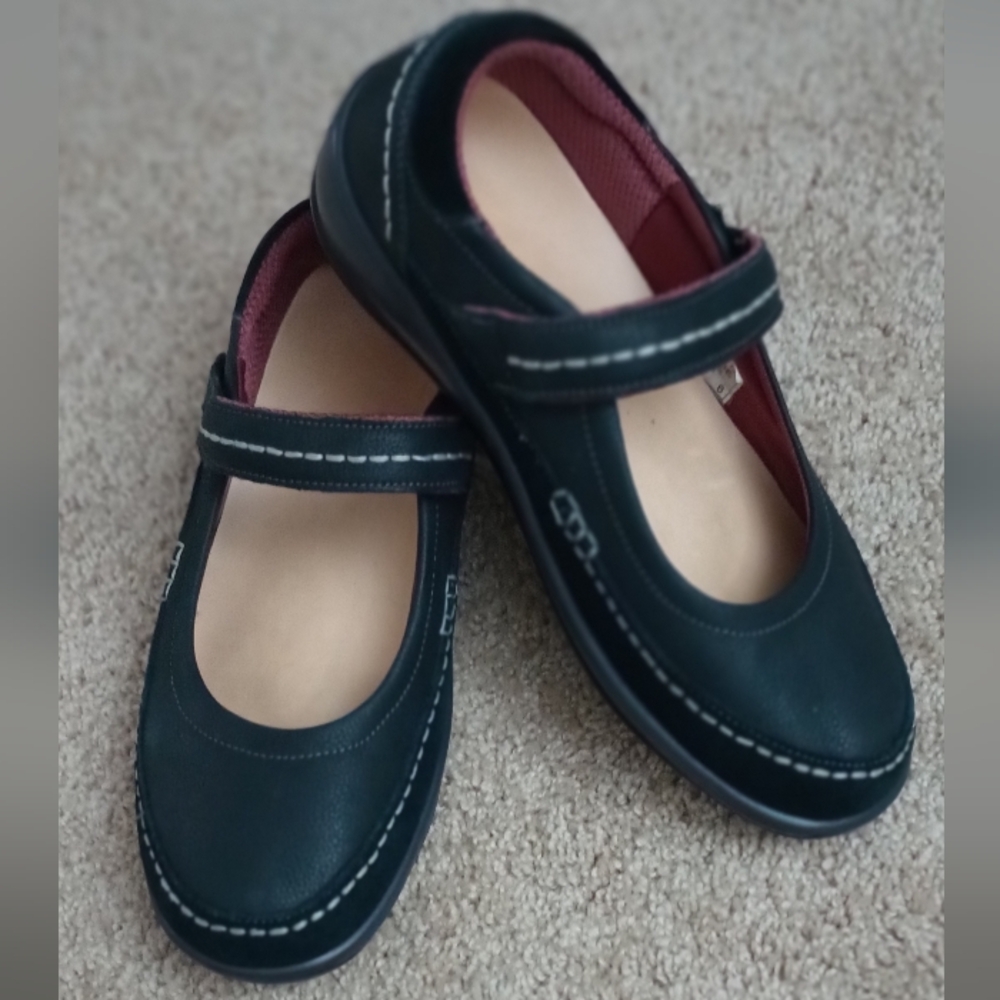 Orthofeet Black‎ Leather Mary Jane Flats 8W